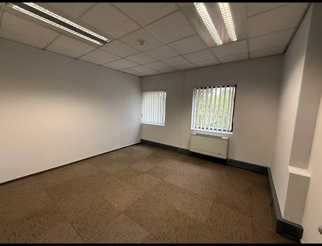 327M² OFFICE TO LET IN PARKTOWN